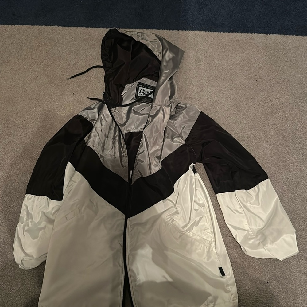 Wind breaker